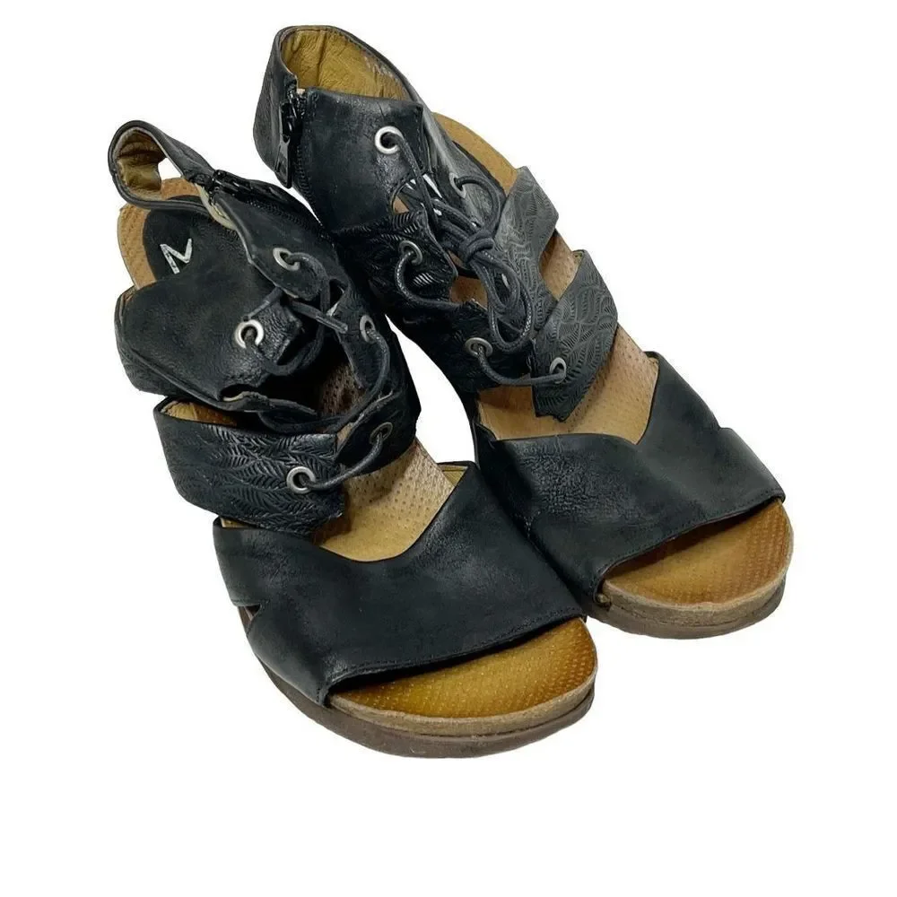 Miz Mooz black leather Sierra demi-wedge lace up gladiator sandals size 42 (10.5